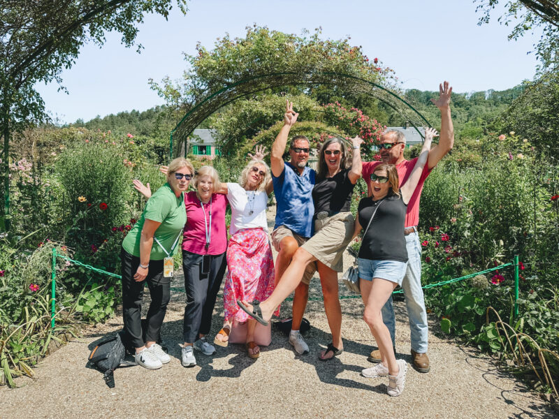 3 time returning tour guests in Giverny, France